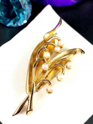 MEANINGFUL SIGNED MARCEL BOUCHER GOLD - TONE FAUX PEARL LILY OF THE VALLEY BROOCH 2