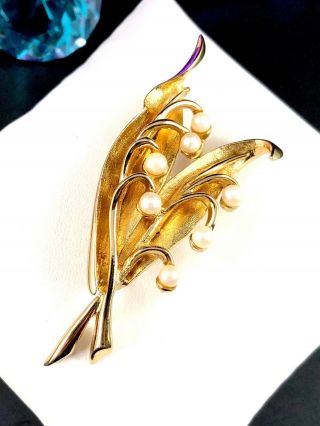 MEANINGFUL SIGNED MARCEL BOUCHER GOLD - TONE FAUX PEARL LILY OF THE VALLEY BROOCH 3