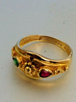 Vintage Solid 14k Gold Ring 3.  45 Grams Size 8 Red & Green Gemstones Nr