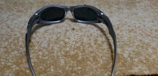 RARE Oakley PLATE Sunglasses Platinum Silver Frame Red Lens 4