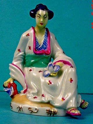 Vintage Austrian Royal Vienna Augarten Porcelain ‘japanese Geisha’ Figurine