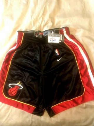 100 Authentic Nba Licensed On Court Miami Heat Vintage Nike Shorts Men’s36 Blk