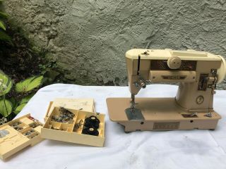 Vintage Singer Model 401a Zig Zag Slant - O - Matic Sewing Machine & Foot Pedal