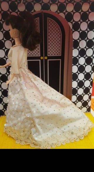 GORGEOUS Vintage BARBIE CLONE FAB Premier SATIN Wedding Ball Gown HAND BEADED 4