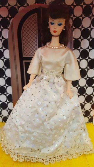 GORGEOUS Vintage BARBIE CLONE FAB Premier SATIN Wedding Ball Gown HAND BEADED 8