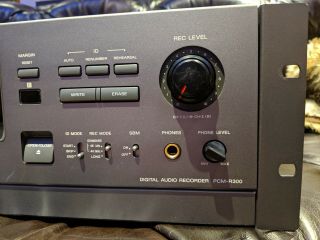 Vintage Sony PCM - R300 DAT Digital Audio Tape Recorder 4