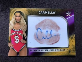 2018 topps wwe women ' s division Gold Kiss Card Auto /10 Carmella Rare 4