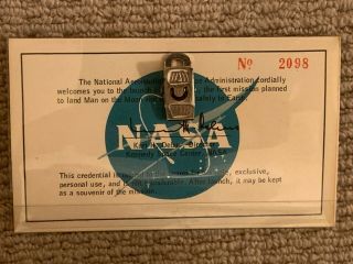 Rare Apollo 11 BLUE VIP launch viewing badge 2