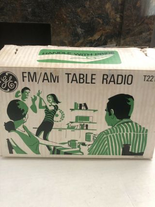 General Electric Ge Table Fm/am Radio T2210 Vintage Nib