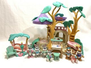 Vtg Fisher Price Hideaway Hollow Home Treehouse W/furniture Bunny Family Figures