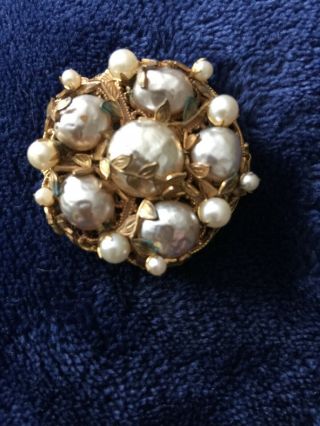 Vintage Signed Miriam Haskell Baroque Pearl Brooch Pin