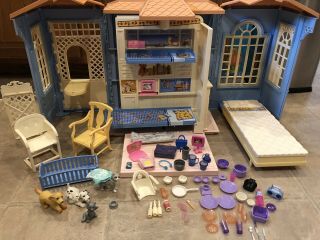 Vintage 1998 Barbie Doll Family Cottage House Twist Turn Walls Furnished Sounds