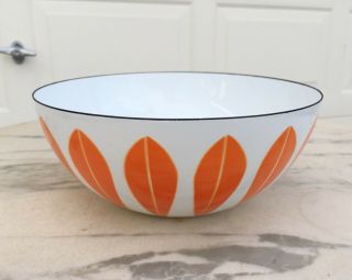 Vintage MCM Cathrineholm Enamelware 8” Bowl In White W/ Orange Lotus Pattern 2