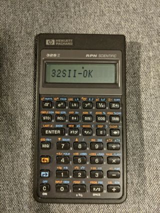 Vintage HP 32SII Scientific Calculator w/ Sleeve 4