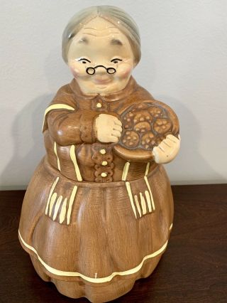 Vintage Rare Collectible Twin Winton Grandma Granny Cookie Jar Made In Usa 1962