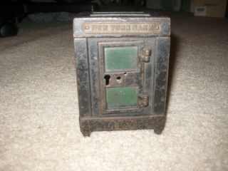 Rare 1800 ' s J E Stevens Cast Iron York bank Safe 10