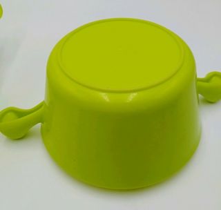 2 Shrek Plastic Green Bowls Kellogg Cereal Green Ogre Ears Dreamworks Vintage 3