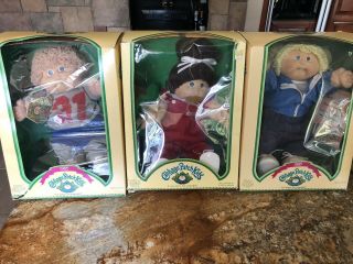 Vintage Cabbage Patch Kid Dolls - 1 International Doll