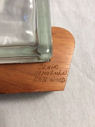 Vintage Frank Oda Etched Glass Hawaii Glass Block Anthurium Vase On Koa Stand 7