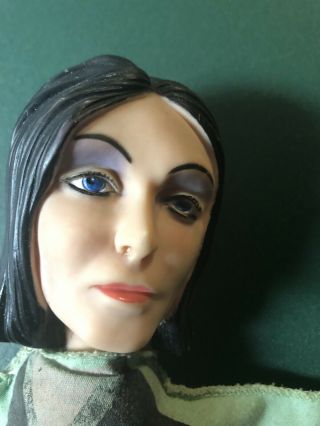 Rare Vintage Morticia Addams Family Ideal Hand Puppet W/ Repo Box 4