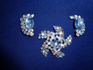 Vintage Weiss Signed Blue Cab,  Frosted & Ab Rhinestone Pin Brooch Earrings Set