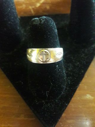 Antique 10k Yellow Gold Wedding Band With Cross Size 7