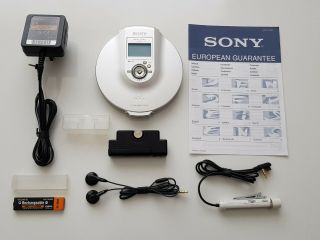 Rare Vintage Sony Discman Personal / Portable Cd Player D - Ne900 Slim