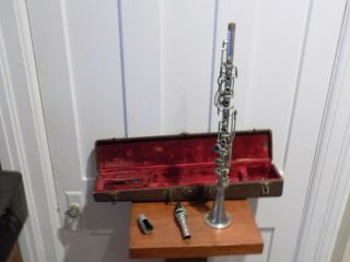 Vintage Silver Color Victory Clarinet In Carrying Case