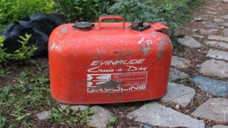 Vintage Evinrude Cuise - A - Day 6 Gallon Metal Marine Gas Tank 4