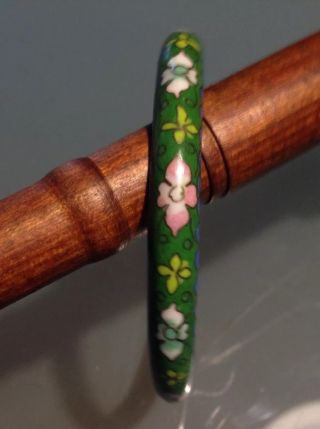 VTG.  Older Chinese Cloisonne Enamel Green & Pink Floral Bangle Bracelet Brass 5