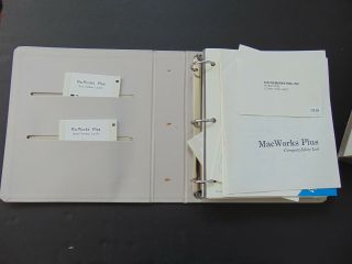 APPLE LISA 2 VINTAGE OWNERS GUIDE IN BINDER PUBLISHED IN 1983 - SCARCE 4