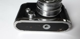 Vintage German ROBOT II 35mm Camera (Schneider - Kreuznach Radionar 1:3,  5/38) 6
