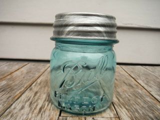 Rare Vintage 5 Blue Ball Perfect Mason 1/2 Half Pint Canning Fruit Jar Nr