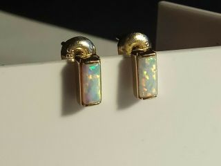 Stunning Vintage 14ct Gold Earrings With Brilliant Australian " Precious Opal "