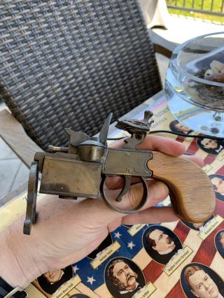 RARE VINTAGE DUNHILL TINDER PISTOL GUN TABLE CIGARETTE LIGHTER.  USA 4