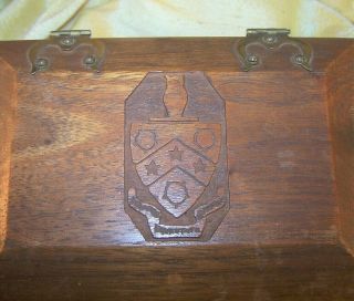 Vintage Phi Gamma Delta Fraternity Wood Jewelry Pin Box W/ Crest On Lid Fiji Old