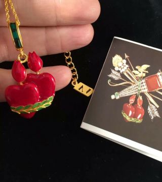 Vintage Jewellery Fabulous V&A Museum Enamelled Flaming Hearts Pendant & Chain 6
