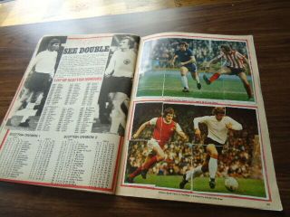 TOP SELLERS Football 75 Football Stickers Cards Album 427 / 430 Rare 1975 PANINI 12