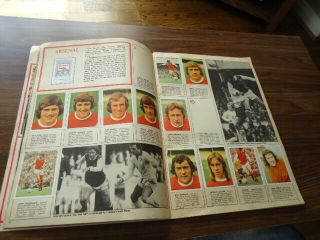 TOP SELLERS Football 75 Football Stickers Cards Album 427 / 430 Rare 1975 PANINI 4