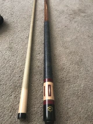 Rare Brunswick Cue By Joss - Mag6 With 2 Shafts.