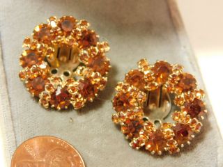 Vintage signed Weiss Golden Topaz Rhinestone Clip on Gold tone Earrings 9g 42 3