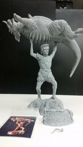 Godzilla/ Frankenstein Vs Baragon Resin Model Kit By Diamos 25 Cm Scale (rare)
