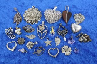 25 X Vintage.  925 Sterling Silver Pendants Inc.  Filigree,  Flower,  Heart (81g)