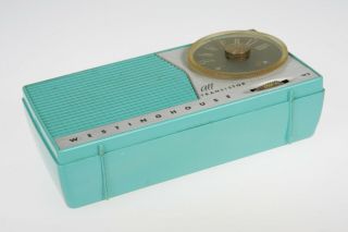 RARE Vintage 1957 Westinghouse H611P5 Turquoise EARLY TRANSISTOR Radio 9V 5