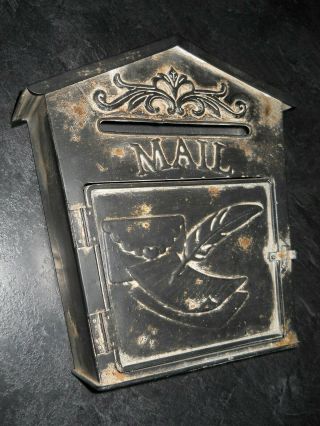 Vintage Distressed Look Rustic Decor Metal Mailbox