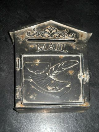 Vintage Distressed Look Rustic Decor Metal Mailbox 3