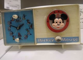 Vintage Ge Mickey Mouse Am Alarm Clock Radio General Electric