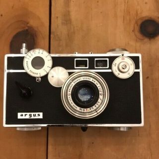 Vintage Argus 35 Mm Camera With Leather Case And Rare Flash Attachment