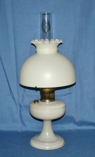 Vintage Aladdin White Glass Model A Oil Lamp 1932 - 1933 (2039)