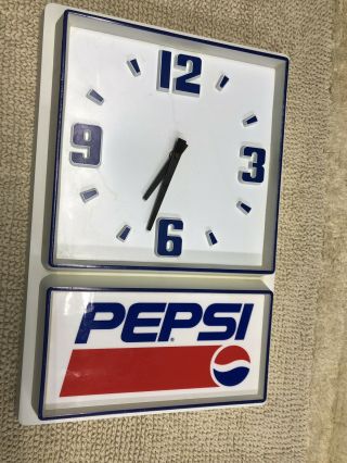 Vintage Pepsi Cola Soda Pop Advertising Wall Clock For Bar Restaurant Diner